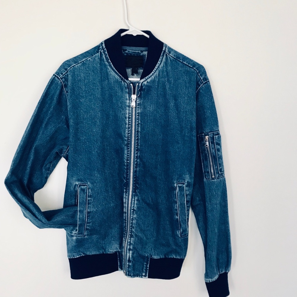 Men’s denim jacket